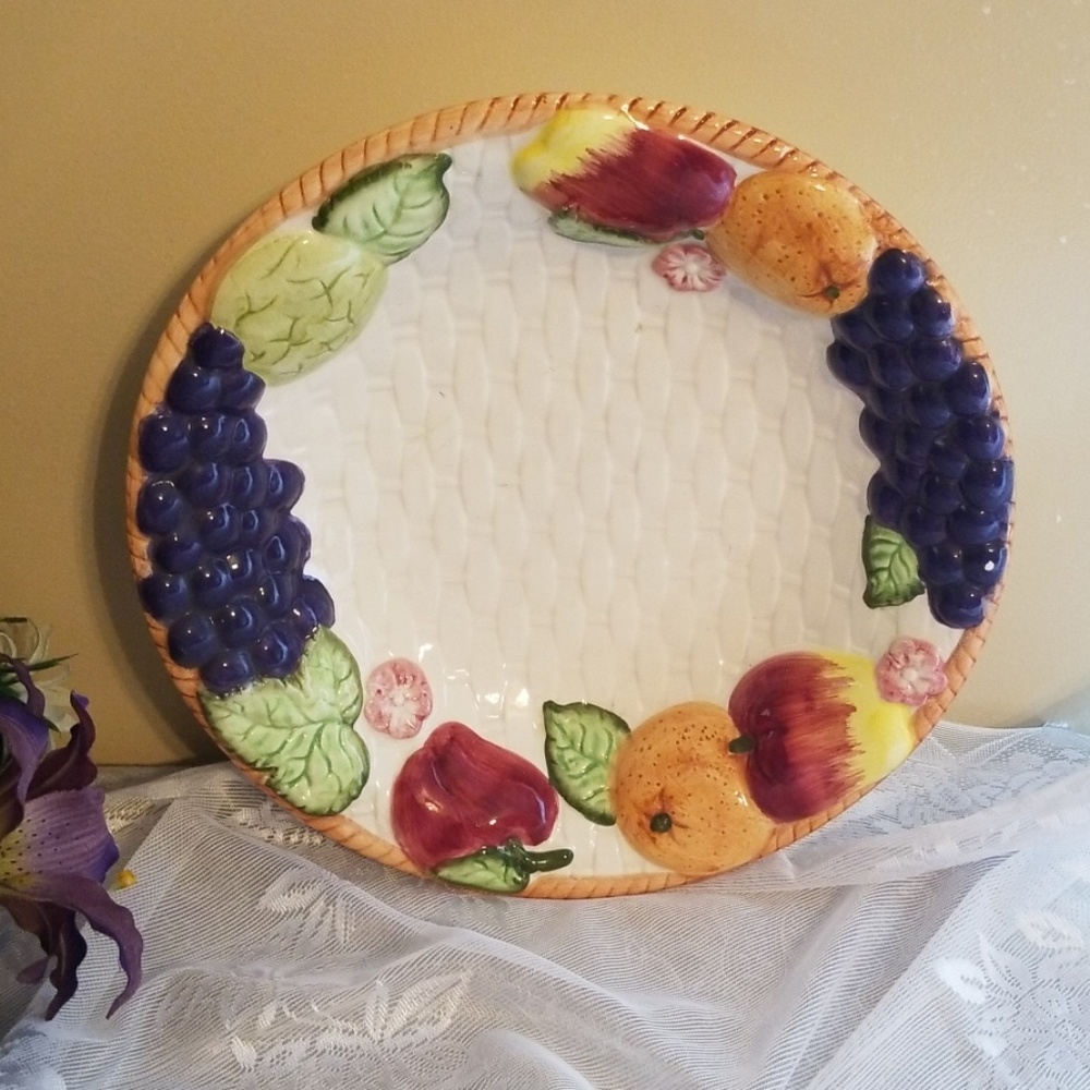 Vintage fruit bowl